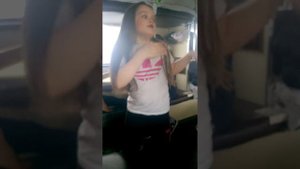 девочка  танцует под ,,Ай Ай Ай девчонка" Мега угар!!!!!Смотреть всем!!!!!