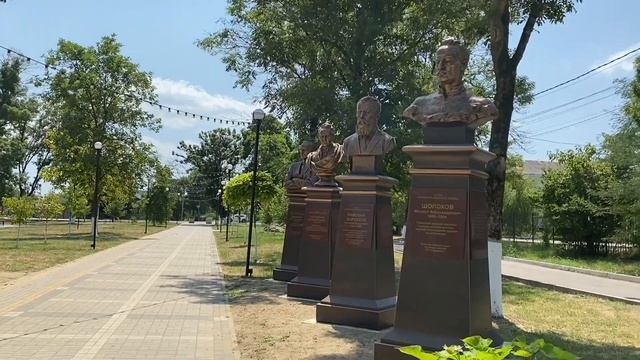 Будем переезжать⚡️Абинск! НИКТО НИКОГО НЕ ЖДЁТ? #лето #обзор #город #переезднаюг смотреть онлайн