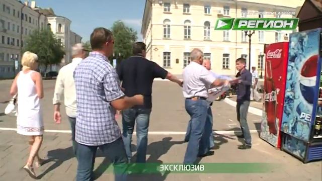 КАСЬЯНОВА ЗАКИДАЛИ ЯЙЦАМИ смотреть онлайн