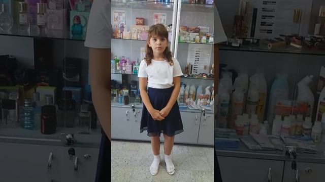 Школьная форма. Юбочки и блузка от Фаберлик смотреть онлайн