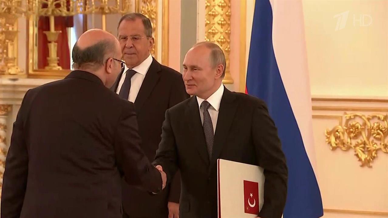 Владимир Путин принял верительные грамоты у вновь прибывших послов 18 иностранных государств