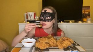 МУКБАНГ КРЫЛЫШКИ КФС /ЗАКИНУ ДЕНЬГИ НА ТЕЛЕФОН!😁/ не ASMR Mukbang KFC CHICKEN WINGS *ЗВУКИ ЕДЫ*