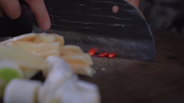 3斤胖頭魚，二弟做“胖頭燉豆腐”，配上大米飯湯汁都不剩｜Mukbang【鐵鍋視頻】