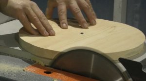 Что можно сделать из обрезков старой доски.Классная идея для мастерской.