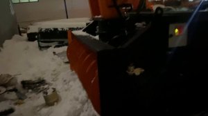 Фрезерно-роторный автономный снегоочиститель на фронтальный погрузчик