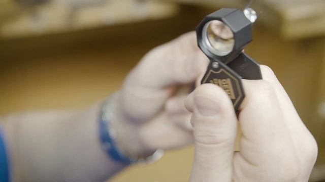 How to Use a Loupe using the Hexagon Triplet Loupe смотреть онлайн