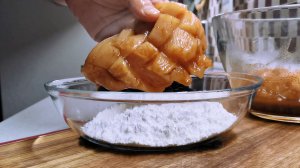 Необычайно СОЧНАЯ КУРИНАЯ ГРУДКА на сковороде. До чего же простой рецепт, все дело в СОУСЕ с МУКОЙ
