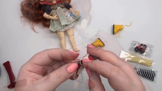 Новинка! Новая кукла ot XIAOMI с AliExpress - рыженькая Monst Bear Doll, распаковка и обзор, обувь смотреть онлайн