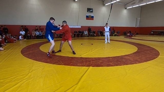 +71 кг. Лысенко С. (Заринск)- Белан В. (Шипуново). Первенство Алтайского края по самбо до 15 лет. смотреть онлайн