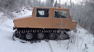 Бездорожье Гусеничный вездеход по снегу