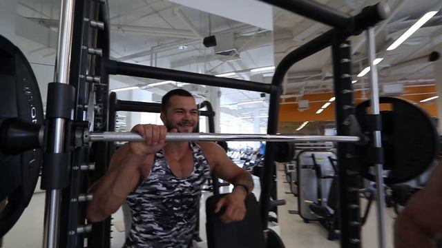 СЪЕМКИ ИНТЕРВЬЮ/ПОЧЕМУ ВЫПИРАЮТ ЖИВОТЫ/НОВЫЙ ГОД В АВГУСТЕ/влог№2 смотреть онлайн