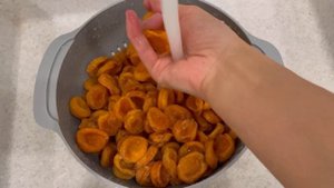 Как правильно мыть орехи и сухофрукты после базара?