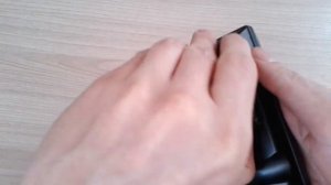 Видео: Как достать батарейки из пульта для телевизионной приставки?