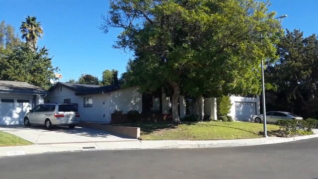 Knots Landing filming location Granada Hills, California. Seaview Circle cul-de-sac.