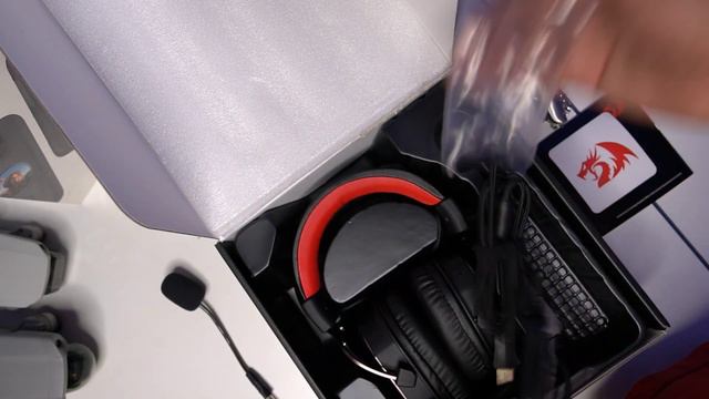 Reddragon Helios| H710 Cool Gaming Headset 7.1 Surround SD| Silent Unboxing| Still worth it in 2022