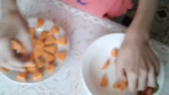 Делаем узоры из обычной морковки смотреть онлайн