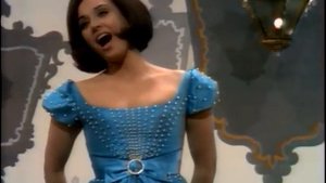 Ingeborg Hallstein sings "Es zogen zwei Spielleut im Lande herum" (1969)