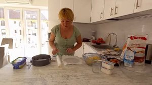 Сметанник с песочным тестом