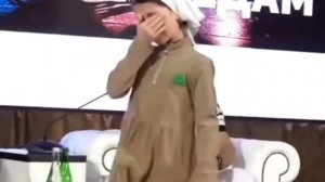 Девочка говорит что у него нет отца но есть братья и просит что бы Хамзат научил их драться