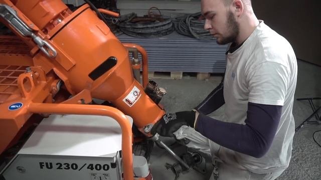 Штукатурка стен по маякам Штукатурка углов Штукатурная станция PFT