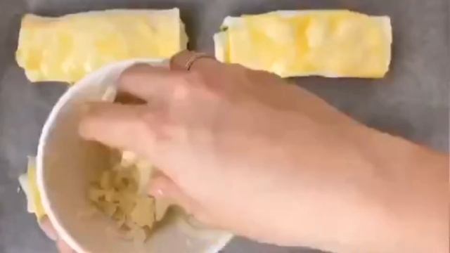 СЛОЙКИ С ТВОРОГОМ И СЫРОМ #рецепты #выпечкадома #слойка #тесто #пекусама
