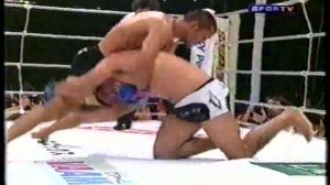 Dan Henderson vs Murilo ninja Rua (Partie 2) - Pride 17 Championship Chaos - 3 novembre 2001