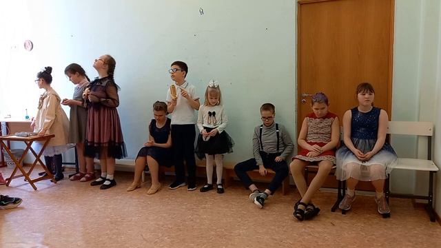 Младшая группа ансамбля Праздник , Ниточка с иголочкой смотреть онлайн