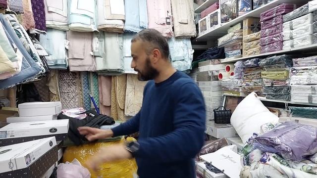 ТЕКСТИЛЬ У ДЖАМАЛА ПОСТЕЛЬНОЕ ПОКРЫВАЛА ПЛЕДЫ КОСМПЛЕКТИЫ СУНДУКИ МОСКВА РЫНОК смотреть онлайн