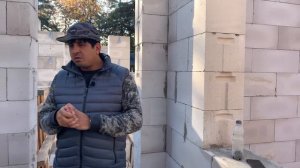 Укладка первого ряда газобетона на фундамент. Армирование. Штробление. Планировка дома из газобетон