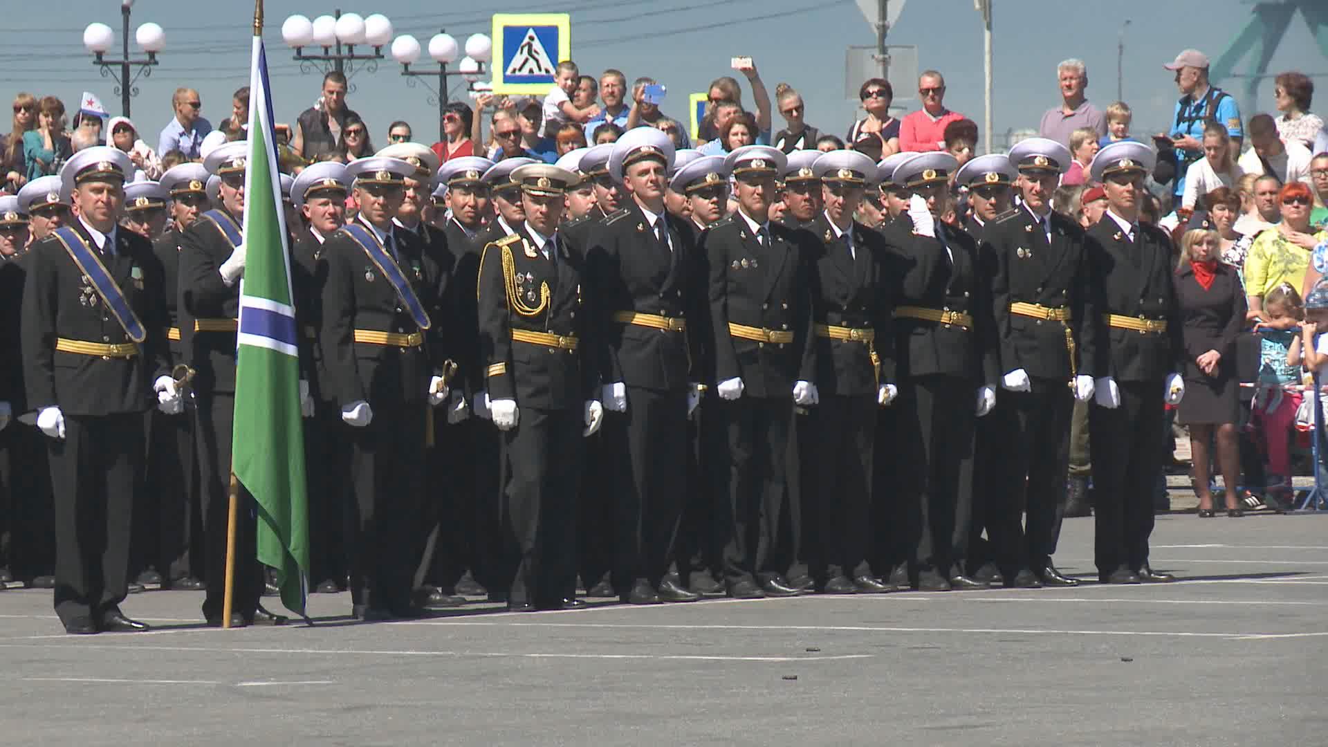 День вмф петропавловск камчатский. ВМФ Камчатка. Парад Петропавловск Камчатский. Парад флота.