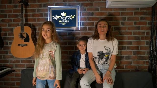 Песня в подарок для папы - кавер Сати Казанова - Радость привет - Студия Звукозаписи Vip Records смотреть онлайн