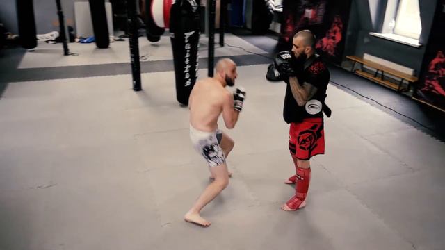 MOTIVATOR смотреть онлайн