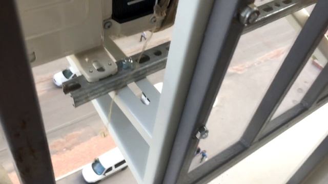 Нестандартное крепление наружного блока кондиционера