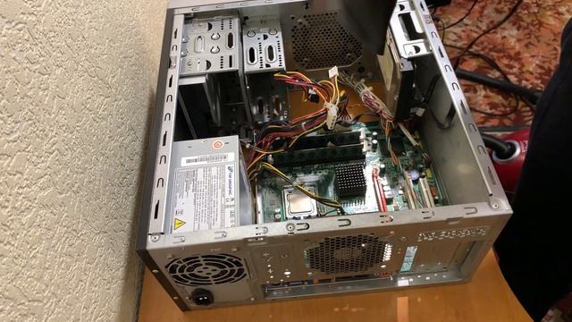 Чистка ПК от пыли, замена термопасты на процессоре, замена винчестера, кабель менеджмент. смотреть онлайн