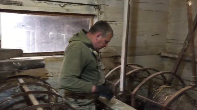 Проблемный опорос/Обрезаем уткам крылья/ЖИзнь на ферме смотреть онлайн