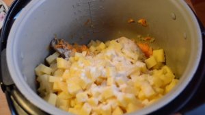 Вкусный зеленый борщ со щавелем- можно в мультиварке