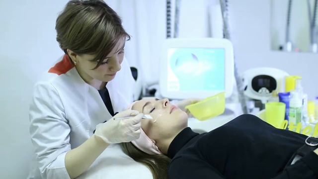 RF-Лифтинг лица в студии красоты Культ Тела (КАК ПРОВОДИТСЯ РФ ЛИФТИНГ)
