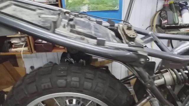 № 15  Постройка Скремблера с двигателем от мотоцикла Урал. Задний маятник и подрамник. смотреть онлайн