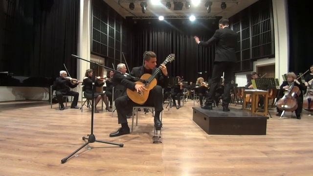 Tango en Skai by Roland Dyens, Yulian Stanchev and Simfonieta Vratza (conductor Momchil Tomov) смотреть онлайн