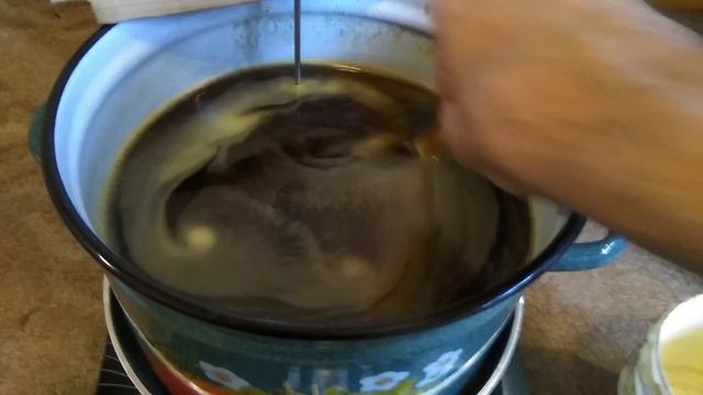 СТЕРИЛИЗАЦИЯ ВОСКА на индукционной плите Простой и недорогой способ смотреть онлайн