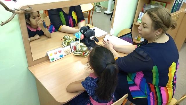 Индивидуальное логопедическое занятие