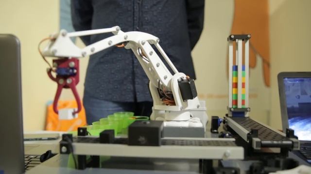 [Робофинист] Модель промышленного робота-манипулятора / Model of the industrial robot manipulator