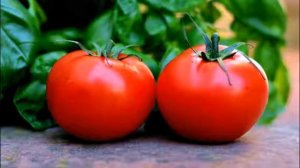 Маска из помидоров для лица для осветления кожи.