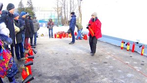 ? как ПРАВИЛЬНО пользоваться УГЛЕКИСЛОТНЫМ огнетушителем - УРОК ОТ МЧС из огнетушителя