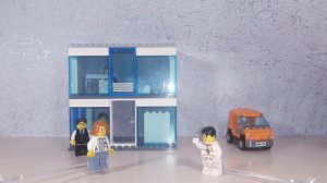 История космонавта. Набор Лего Сити Миссия по ремонту спутника 60224