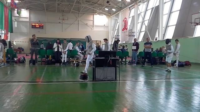 ФЕХТОВАНИЕ НА РАПИРАХ