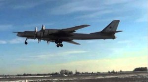 Боевые пуски крылатых ракет по объектам террористов в Сирии стратегическими ракетоносцами Ту-95