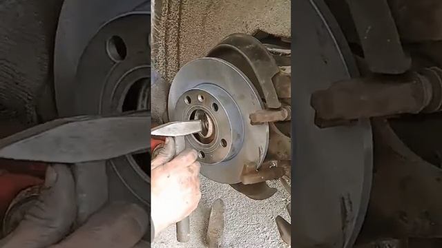 Audi a4  b6 brake wheel disc replacement