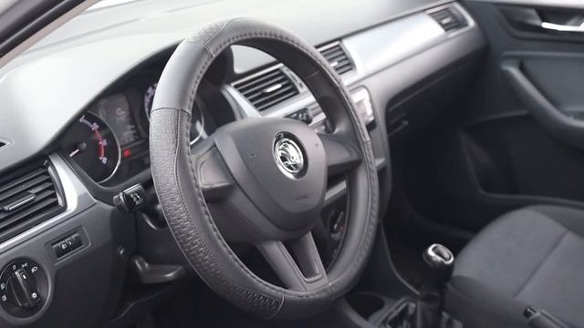 Škoda Rapid белый смотреть онлайн