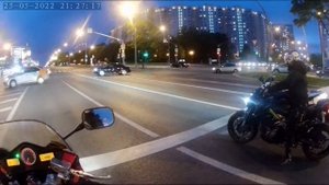 Honda VFR 800 vs BMW S1000RR